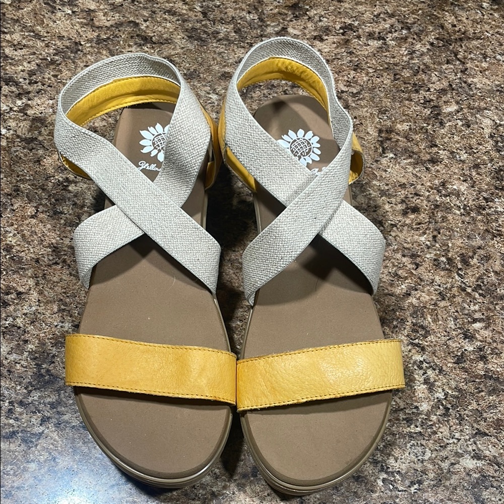 NEW Yellow Box Janalee Wedge Yellow and Cream Strappy Sandals 8.5